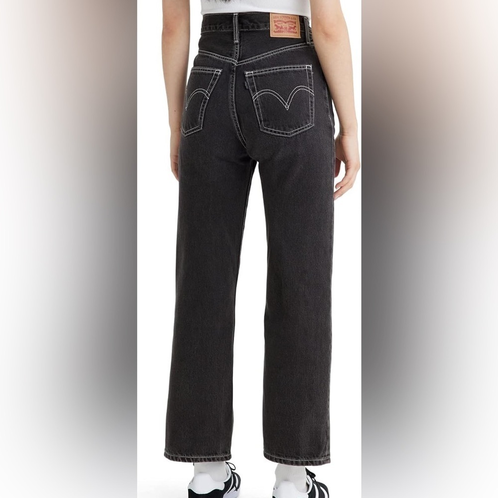 Levi's Women's Snap Ribcage Straight Jeans
Color:Thank You Very Little - Picture 2 of 13